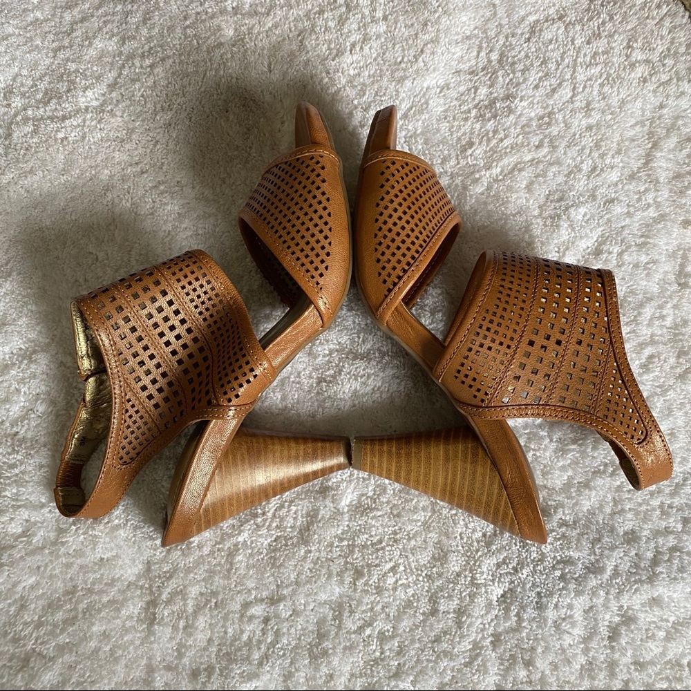 Me Too Brown Leather Sandals - Picture 8 of 13